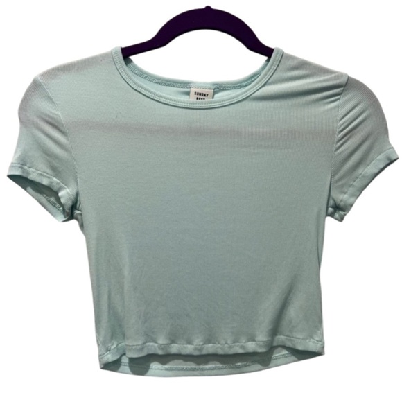 Aritzia Sunday Best Tee - Picture 1 of 6